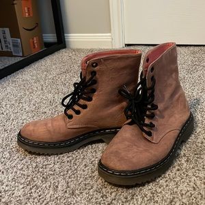 Size 7 Pink Combat Boots